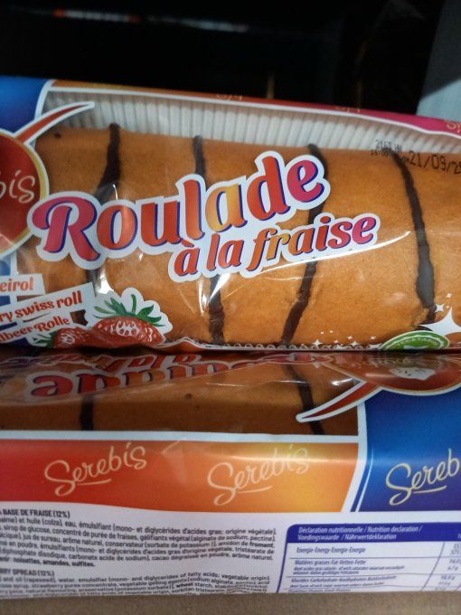 ROULADE ENROBE À LA FRAISE 